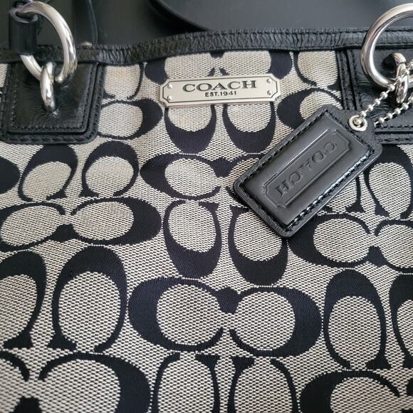 Coach Signature Gallery Beige/Gray Purse Bag Zipper Close Signature Leather Trim - Picture 13 of 16